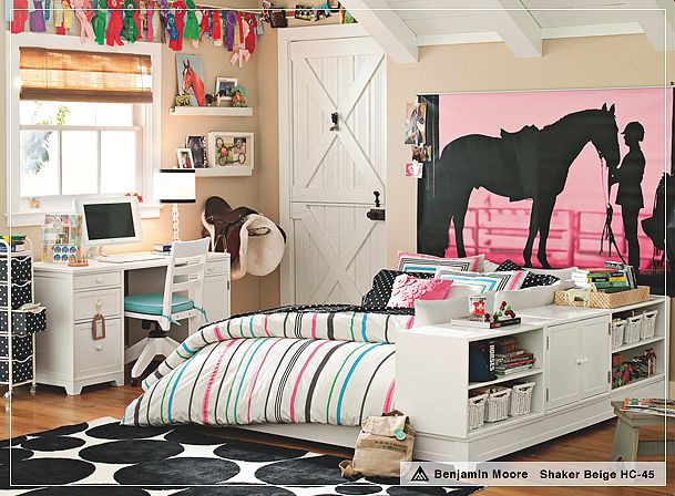 horse-theme-bedroom-design-teen-girl-decor-equestrian-ideas-pink-jockey.jpg